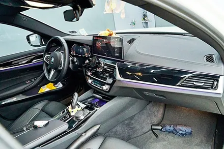 BMW 530i 실내랩핑, 프론트 그릴 교체작업 - 하남랩핑, 미사랩핑, 경기광주, 남양주 자동차 랩핑시공 전문 / 하남 천현동