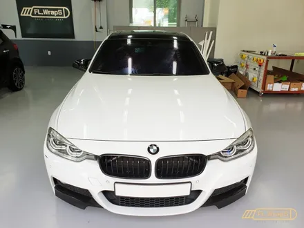 BMW 3시리즈 320d 윈드쉴드 필름 제거 작업 - 강동구, 송파구, 하남 자동차 랩핑 / PPF/ 열차단 썬팅 전문점 / 하남 플랩스 / 하남 천현동