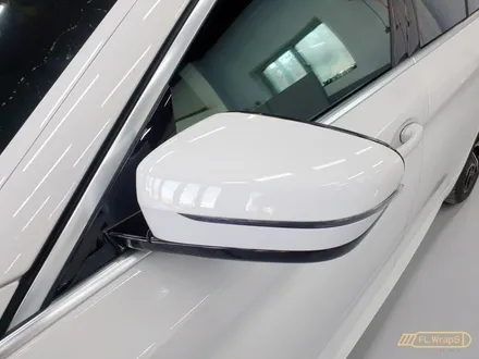 BMW 신형 5시리즈 LCi 윈도우 크롬 몰딩, 사이드 미러 부분 랩핑 유광 블랙 - 강동, 송파, 하남 미사 자동차 랩핑, 루프스킨, PPF 전문 시공점 :: 하남 플랩스 / 하남 천현동