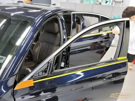 BMW G30 5시리즈 윈도우 라인 크롬죽이기 랩핑 - 하남 랩핑 / 미사 자동차랩핑 / 서울 송파구, 강동구 랩핑, PPF, 열차단 썬팅 시공점 추천 / 하남 플랩스 / 하남 천현동