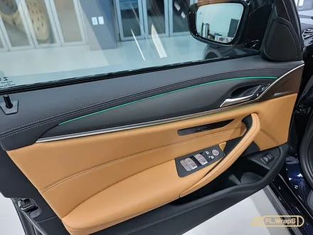BMW 520i 매트릭스 블랙 실내랩핑 - 플랩스(FL.WrapS) / 하남 실내랩핑 / 미사랩핑 / 서울송파,강동 랩핑 / 하남 천현동