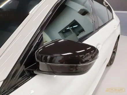 BMW 신형 5시리즈 LCi 윈도우 크롬 몰딩, 사이드 미러 부분 랩핑 유광 블랙 - 강동, 송파, 하남 미사 자동차 랩핑, 루프스킨, PPF 전문 시공점 :: 하남 플랩스 / 하남 천현동