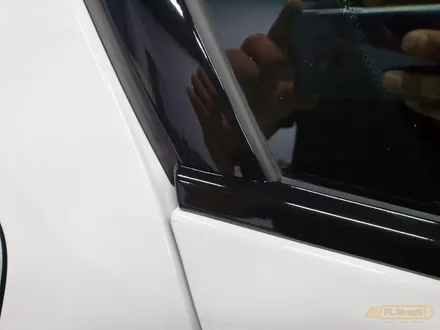 BMW 신형 5시리즈 LCi 윈도우 크롬 몰딩, 사이드 미러 부분 랩핑 유광 블랙 - 강동, 송파, 하남 미사 자동차 랩핑, 루프스킨, PPF 전문 시공점 :: 하남 플랩스 / 하남 천현동