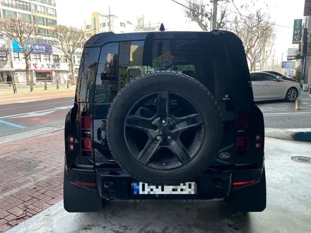 대구 경북 AX 고광택 랩핑 전문점 플렉스킨에서 랜드로버 디펜더 셀프힐링 고광택 슈퍼 블랙으로 전체랩핑 시공 ! / 대구 남구