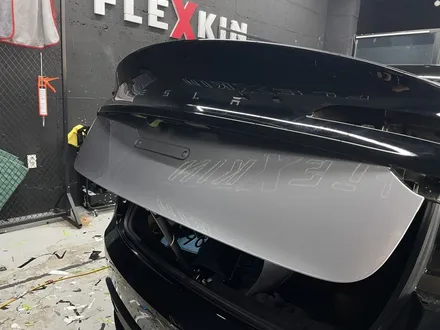 대구 경북 AX 고광택 랩핑 전문점 플렉스킨에서 테슬라 모델3 하이랜드 포르쉐 GT 실버 컬러로 전체랩핑 시공! / 대구 남구 대명동