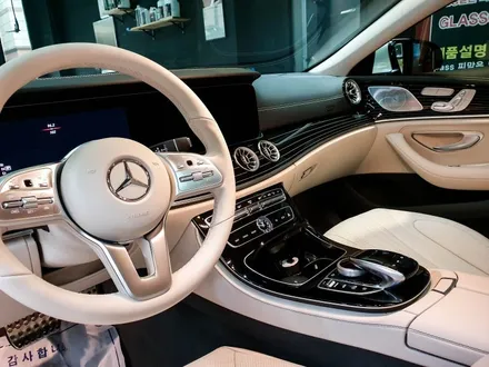 벤츠 CLS450 화이트시트 실내 가죽코팅제 UG코팅으로 선택했어요! / 인천 남동
