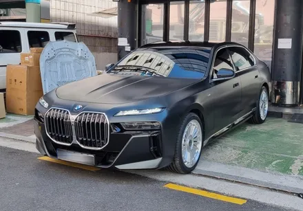 BMW 7시리즈 G70 튜닝 21인치 단조 휠 장착 완료