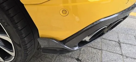 서울 부산 람보르기니 우루스 후방사고 수리, 카본 디퓨저 교체 완료