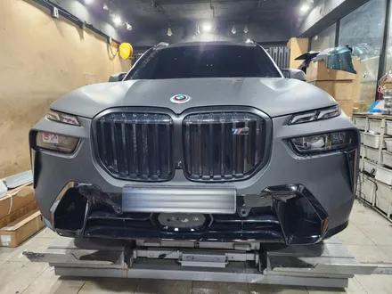 BMW X7 튜닝 전동 사이드스텝 설치 필수! [전동발판 / 자동발판]