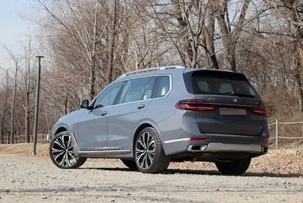 BMW X7 튜닝! 60i 바디킷 으로 컨버전 진행하세요!