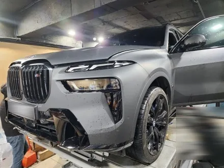 BMW X7 튜닝 전동 사이드스텝 설치 필수! [전동발판 / 자동발판]
