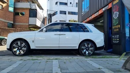 서울 부산 롤스로이스 컬리넌에 23인치 단조 휠 제작 후 장착 완료