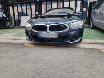 BMW 840i 사고수리(보험수리)로 아이코닉글로우 장착 & 850i 개조 가능합니다.