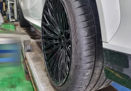 BMW 신형 X6 M 휠 튜닝 :: 커스텀 휠 장착 완료!