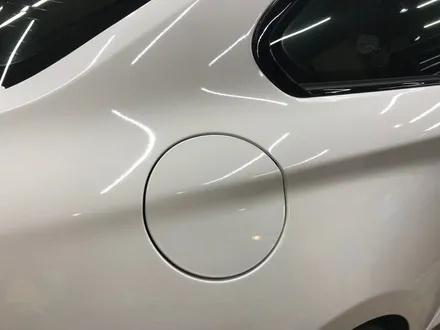 BMW M2 유광 화이트 전체 래핑 / 용인시 수지구 동천동