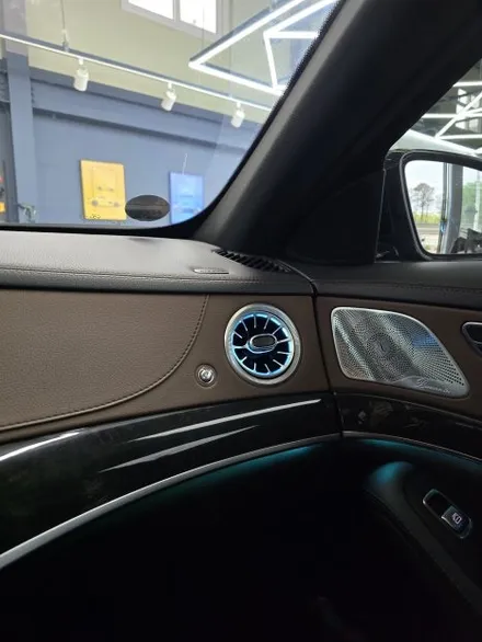 벤츠 S400D - 송풍구 엠비언트