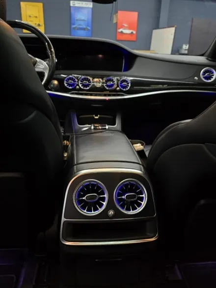 벤츠S63amg - 송풍구 엠비언트, 도어스팟