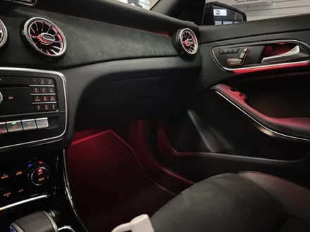 W117 CLA 45 AMG 순정형 아크릴 12색 풀패키지 엠비언트 시공기