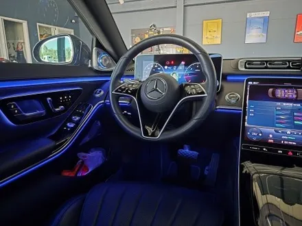 벤츠 w223 s350d -  액티브 엠비언트 & 4d 부메스터