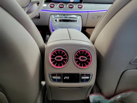 벤츠 CLS450 -  와이드콕핏 상단 엠비언트, 2열송풍구 엠비언트, R버튼