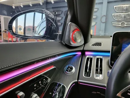 벤츠W223 S450 - 액티브 엠비언트 & 4D 부메스터 \