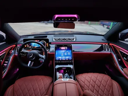 벤츠 S500 - 액티브 엠비언트로 화려하게~