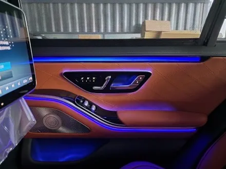 벤츠 S500 - 액티브엠비언트 & 4d부메스터