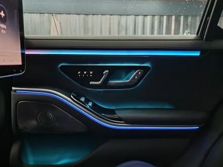 벤츠 S450 - 액티브 엠비언트 & 4d 부메스터 패키지   \