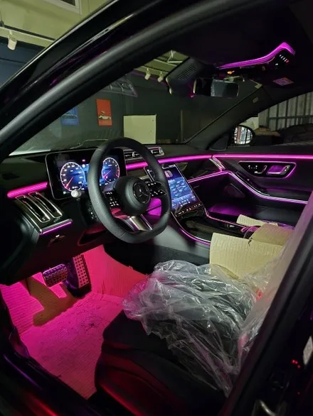 벤츠 w223 s500 - 액티브 엠비언트!!    \