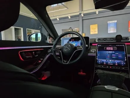 벤츠 w223 s350d -  액티브 엠비언트 & 4d 부메스터