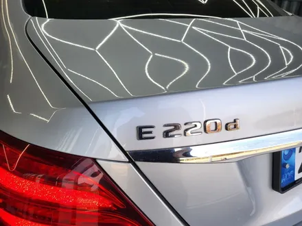 벤츠 E220d - 송풍구 엠비언트