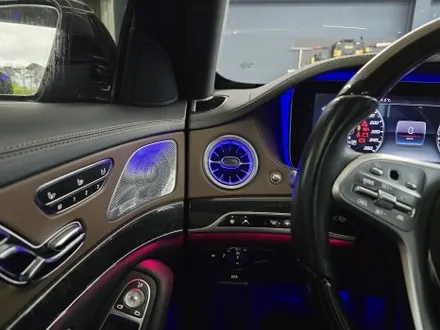 벤츠 S400D - 송풍구 엠비언트
