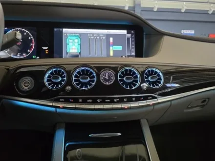 벤츠 w222 s560 - 송풍구 엠비언트, 3D 부메스터  \