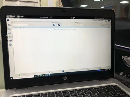 17년식 W213 E300 송풍구엠비언트 프론트, 리어까지 국산 하이클라스 LED 적용! 벤츠코딩 멀티컬러 활성화