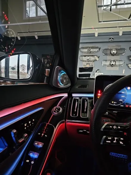 벤츠 S500 - 액티브 엠비언트 & 4D부메스터 패키지 시공