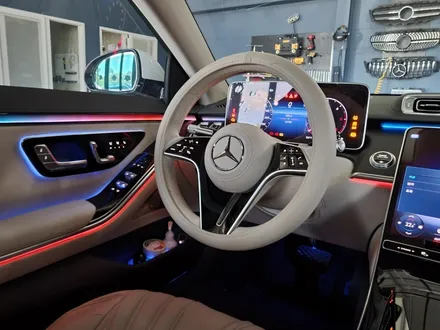 벤츠 W223 S350d 숏바디 - 액티브 엠비언트
