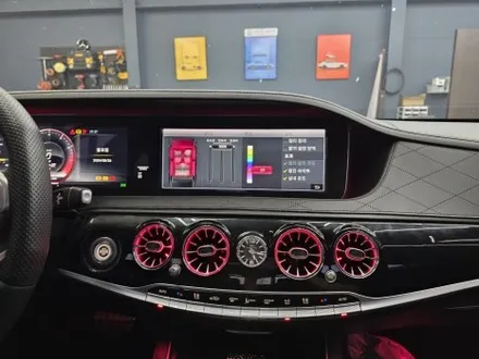 벤츠S63amg - 송풍구 엠비언트 & 3d부메스터( 하이클라스 )