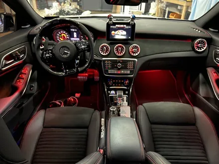 W117 CLA 45 AMG 순정형 아크릴 12색 풀패키지 엠비언트 시공기
