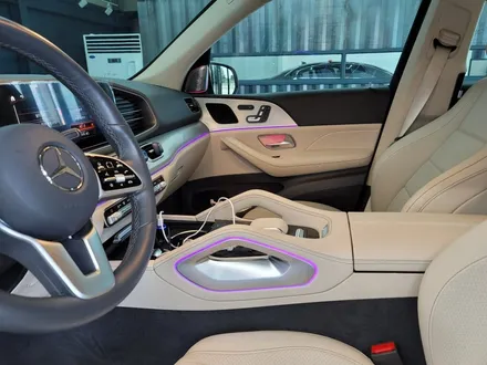 벤츠 GLE300d 부메스터 & 순정엠비언트