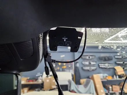 벤츠GLE400d - 벤츠 순정 부메스터엠비언트,아이나비QXD8000, 커넥티드 프로, 에코파워팩 S16
