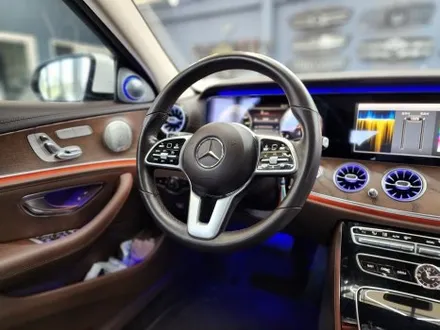 벤츠 E220d - \