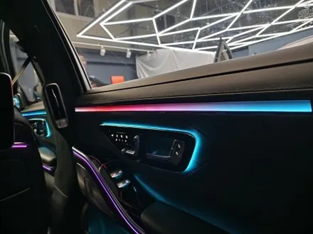 벤츠 S580 - 액티브 엠비언트 & 정품 4d 부메스터