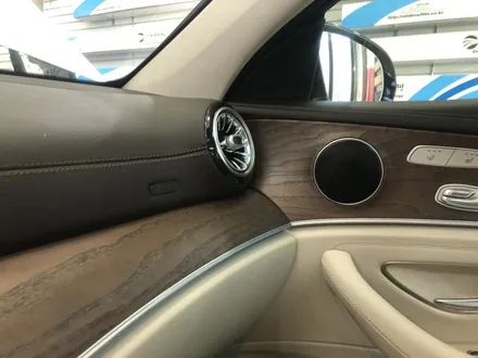 [ BENZ E300 ] 전주 벤츠 E클래스 EX 송풍구 엠비언트 하이클라스 국산 부메스터 전동스피커 교체!