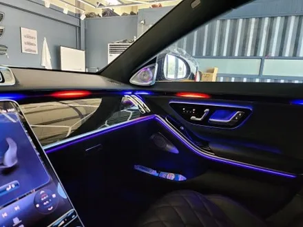벤츠 S500 - 액티브 엠비언트& 정품 4d부메스터  \