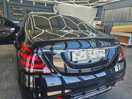 벤츠 S63amg - 송풍구엠비언트(정품led) & 3d부메스터(하이클라스)