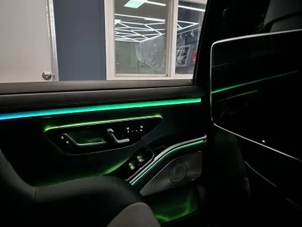 벤츠 S580 - 액티브 엠비언트 & 정품 4d 부메스터