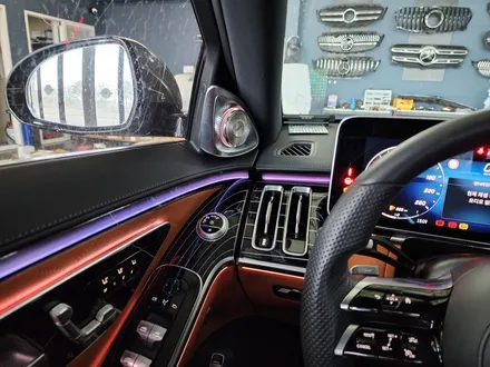 벤츠 S400d- 피아노락커트림, 액티브엠비언트, 4D 부메스터 \'애프터 제품 시공이지만 고퀄리티 !! \'