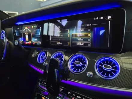 벤츠 e53amg - 송풍구, 미드레인지, 계기판 상단 엠비언트