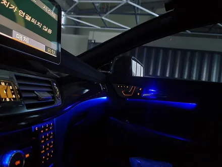 카오카오 > 벤츠 CLS 63amg -12색 엠비언트 확장 및 광량업