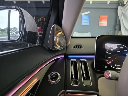 벤츠 w223 s350d - 액티브 엠비언트, 4d 부메스터